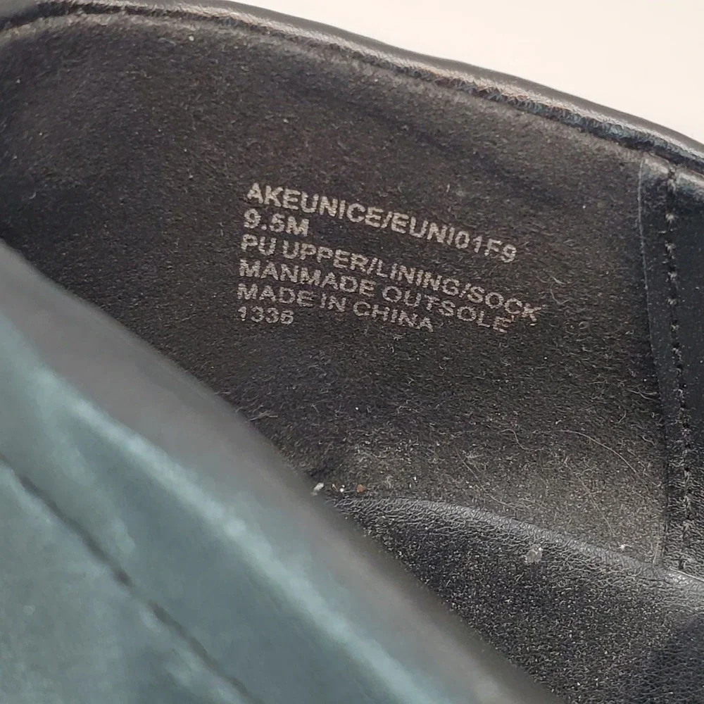 Anne‎ Klein Women's Black Loafers with Silver Chain Detail Size 9.5M